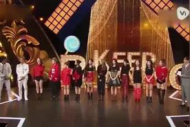 赖美云晒火箭少女 坐过山车吓到紧闭双眼视频封面
