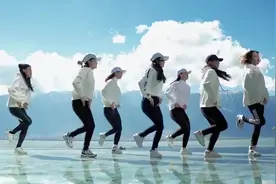 火遍全球的鬼步舞《seve》地球人已经不能阻止，太魔性了！