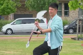 黄景瑜再次上演春秋刀法，被陈学冬疯狂吐槽视频封面