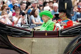 英女王年薪15万人民币请洗碗工 住白金汉宫图片