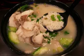 汤泡饭的危害 汤泡饭为什么有危害？图片