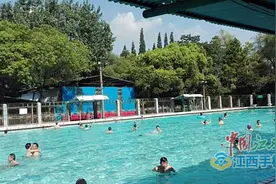 社区游泳馆今夏多走低价路图片