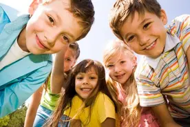 二孩时代来临：孩子是生一个好？还是两个好？图片