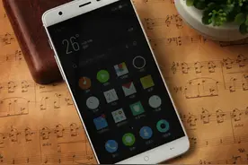 小辣椒S31 32G版评测:同时开8个微信？图片