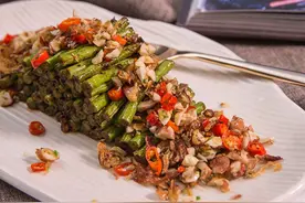 蒜香花生炒豆角图片
