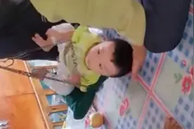 农村人给孩子称体重的奇葩方法图片