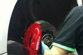 奥迪A4刹车排气改装，品质都在车里。图片