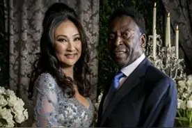 贝利和第三任日裔妻子马尔西娅-爱子7月10日成婚图片