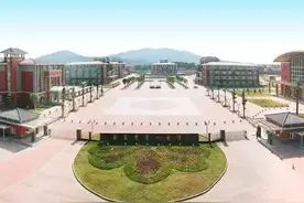 韶关中考第二批分数线出炉,田家炳547分、曲中502分图片