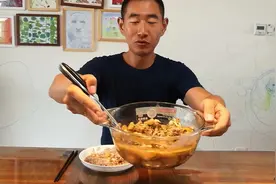 这种树有毒，但树籽榨油却是滋补佳品，你敢吃吗视频封面
