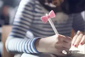 求你了，妈妈，请你爱我，而不是爱我的分数图片