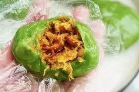 为了捧红龙虾生煎，小杨生煎还特地拍了大电影？图片