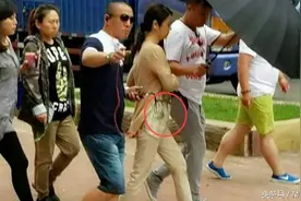 林心如最新大肚照曝光 脚踏拖鞋双手护住腹部疑坐实怀孕视频封面
