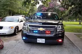 车库里珍藏的2015年德克萨斯州警用特勤TAHOE SUV视频封面