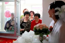 农民辛苦一辈子够不够娶儿媳妇图片