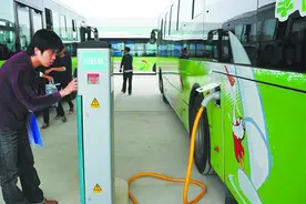 新能源汽车步入快车道 免费上沪牌政策有望延续图片