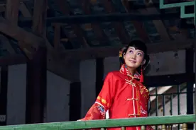 在时空里，与李白对饮图片