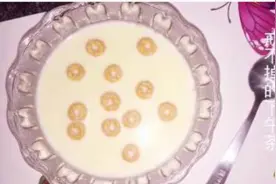 夏日清凉甜品：姜撞奶，一分钟就会做了！图片