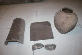 工程施工挖出明代古墓葬图片