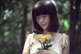 同学突然变成后妈  婚礼上我说了四个字被老爸狂扁图片