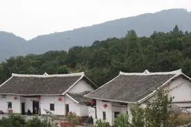真正的好朋友就是你努力不想他为难的时候，他也是这样想的图片