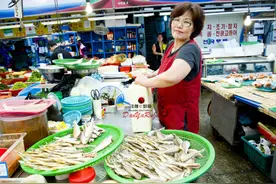 济州岛｜东门市场与铁娘子的海鲜大世界图片
