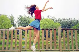 想把女朋友拍成“漂浮少女”怎么办图片