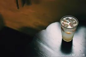 爱到不能爱，纵有千言万语，也相对无言图片