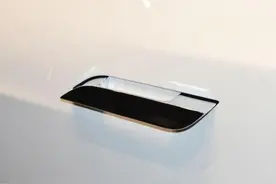 上车找不到车门？这些隐秘的车门不会开很尴尬图片