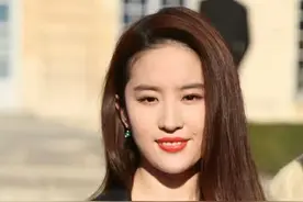刘亦菲也爱开跑车，“赛道霸王”法拉利458超强演绎速度与激情图片