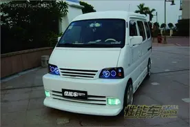 长安之星秒变保姆车，司机挂挡的时候蒙了，埃尔法自叹不如！图片
