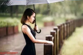 1首新歌《天在下雨我在想你》送给你，雨天听再适合不过了！图片