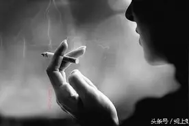 晚上十点后回家，被拒之门外，做了一件事进去了图片