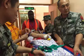 中国维和人员在南苏丹遭袭2死5伤续：两名重伤员转运回国治疗图片