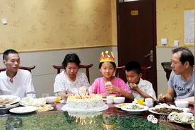 宁陵版《等着我》上演，同胞兄妹16年后喜相认图片