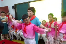 评书大师刘兰芳进岳乡图片