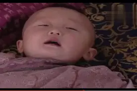 小哪吒追着罗海琼要喝奶奶，吓得她转身就跑！视频封面