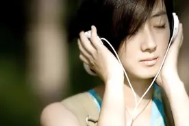 桂纶镁气质女青年超赞，个性刚强，第一张图被无数人作为壁纸图片