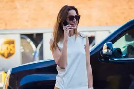 开叉半身裙，又一显瘦神器图片