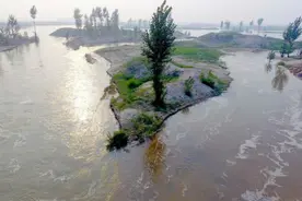定州：沙河泄洪水流至107大桥 毗邻乡镇注意防范图片