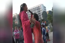 湖南1米2“小矮哥”与1米7“白雪公主”现实版爱情故事图片