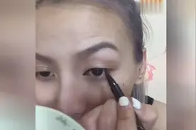 各种眼皮的眼线画法