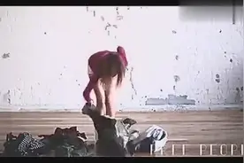 美女一分钟快速换装 演绎打底衫的7种潮流搭配视频封面