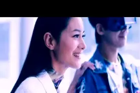 一曲高安《分手后还是朋友》放开曾经牵过的手，不想留莫回头图片