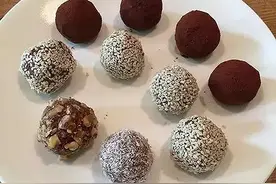 四款低胰岛素松露巧克力球图片
