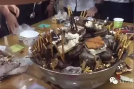 韩国妹纸竟然是这样吃冰淇淋的？！我们简直弱爆了......图片
