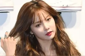 韩国女歌手金泫雅8月1日携新专辑复出图片