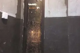 上千万的别墅墙体发霉脱落 张家港九溪墅被曝严重不合格图片