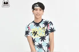 张艺兴同款时尚印花短袖T恤图片