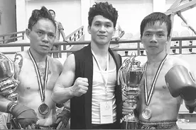 国际泰拳王叶小飞弟子在世界搏击赛场勇夺3金图片